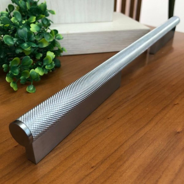 Puxador Sorento Granado Escovado Zen 320mm